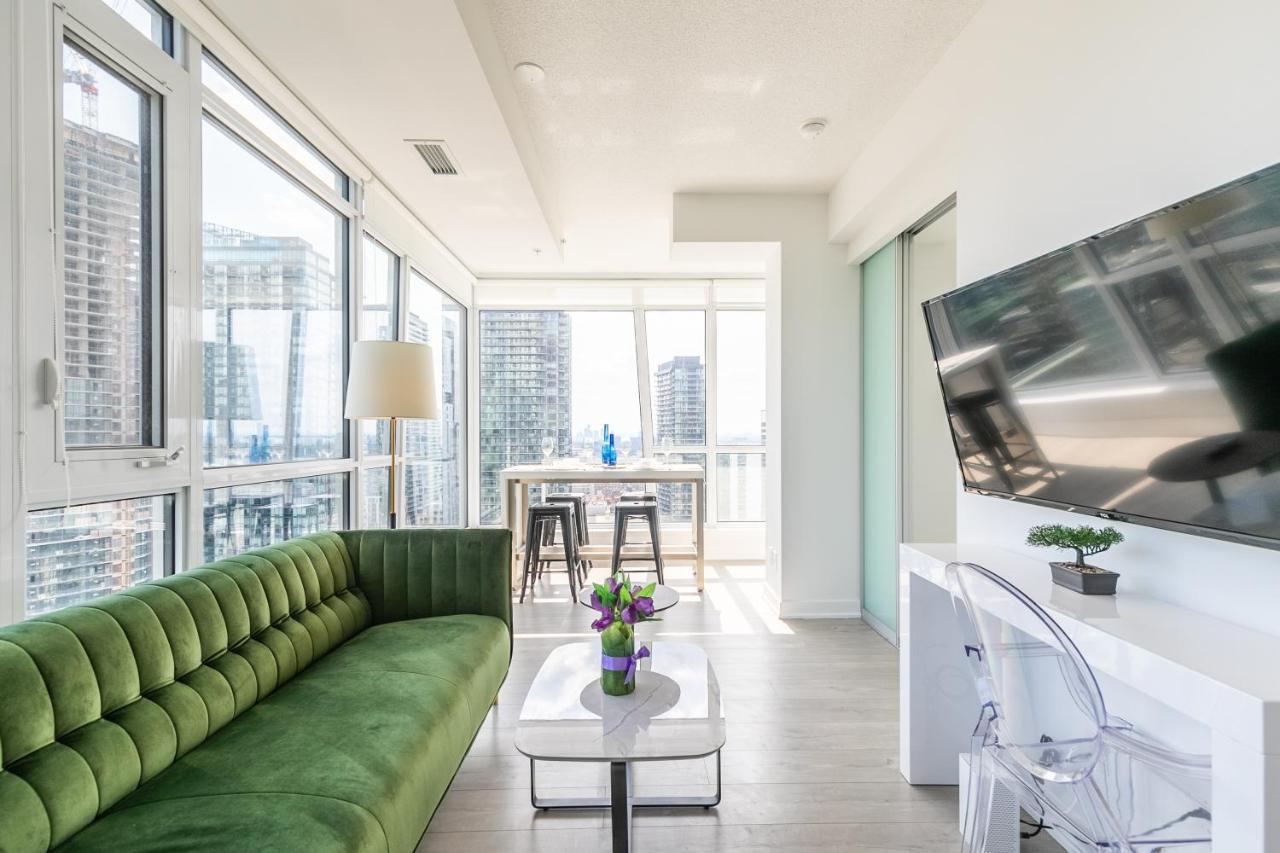 Luxury 2 Bedroom In The Heart Of Entertainment District W/ Cn Tower View Toronto Exteriör bild