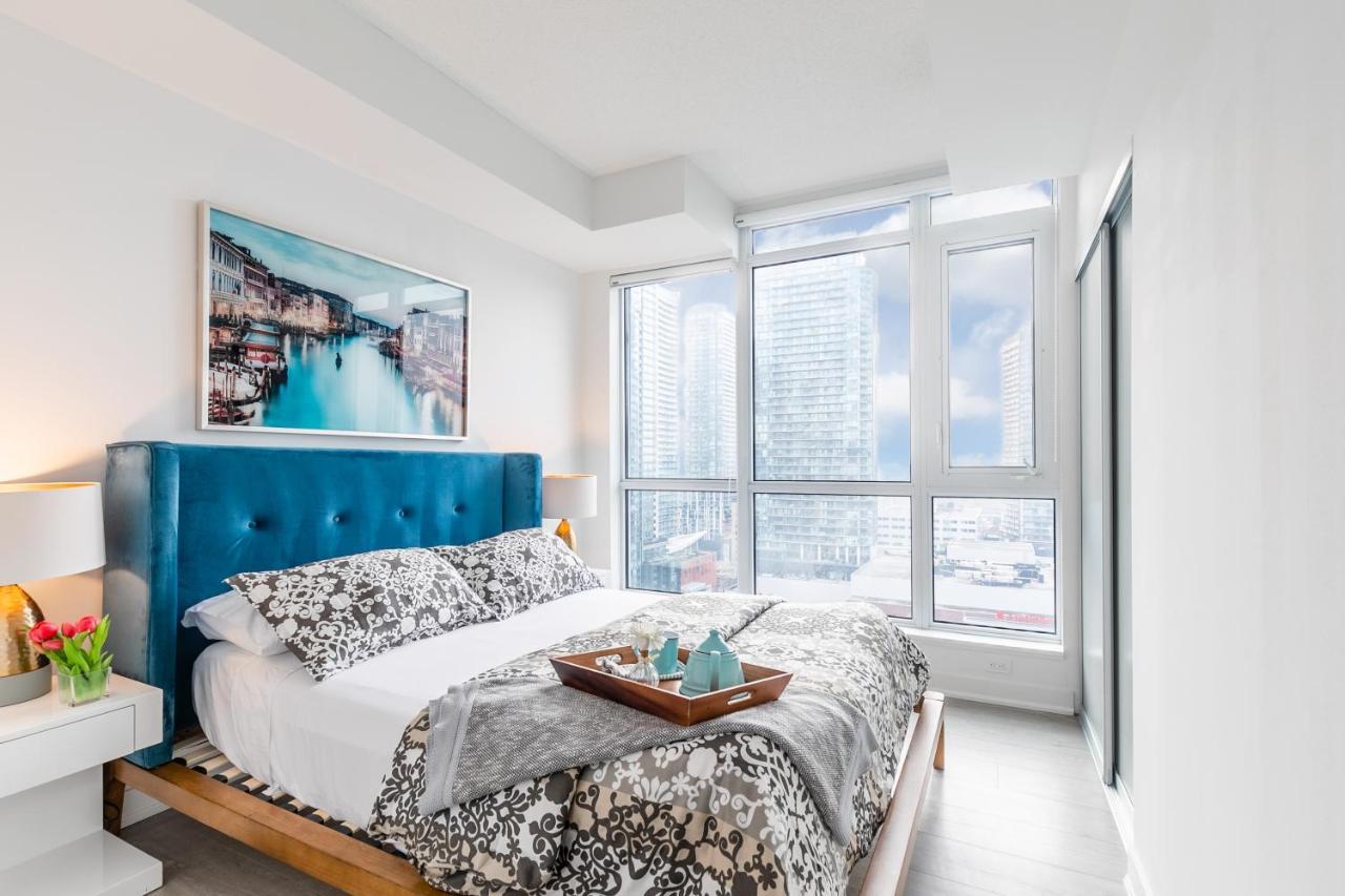 Luxury 2 Bedroom In The Heart Of Entertainment District W/ Cn Tower View Toronto Exteriör bild