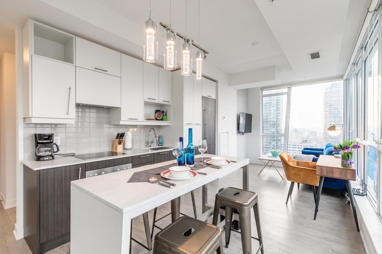 Luxury 2 Bedroom In The Heart Of Entertainment District W/ Cn Tower View Toronto Exteriör bild